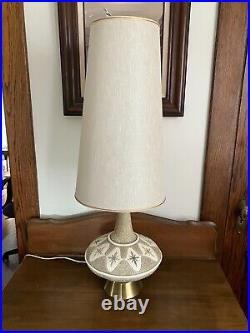 1961 Mid Century Quartite Table Lamp Atomic Chalkware Original Fiberglass shade