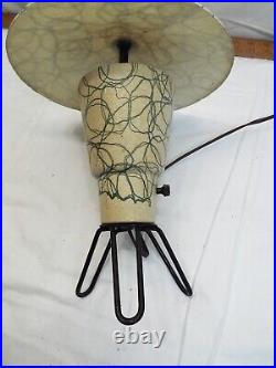 Atomic Mid-Century Modern Hairpin Leg Fiberglass UFO Saucer Shade Table Lamp