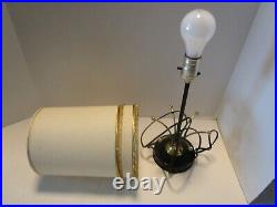 MCM Metal Wire TABLE LAMP Sputnik Atomic Gold tone & shade 20.50T 1960's retro