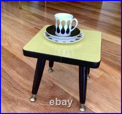 MID CENTURY Small SIDE TABLE RARE RETRO 1960s ATOMIC Era Legs EXCELLENT COND/N