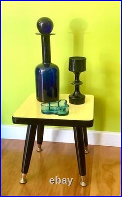 MID CENTURY Small SIDE TABLE RARE RETRO 1960s ATOMIC Era Legs EXCELLENT COND/N