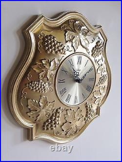 Mid Century Vintage Arabesque Gold Leaf Fruit Battey Clock Shield Atomic Sputnik