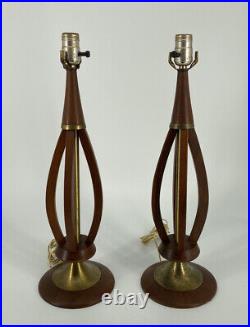 Pair of Vintage Mid Century Modern Wood and Brass Table Lamps Atomic 60s 22