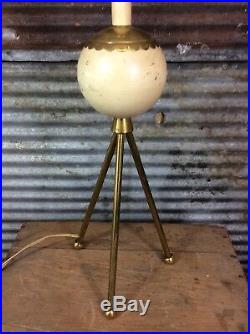 RARE Vtg 50s 60s Mid Century Modern Atomic Era Tripod Gold Table Lamp 24 MCM