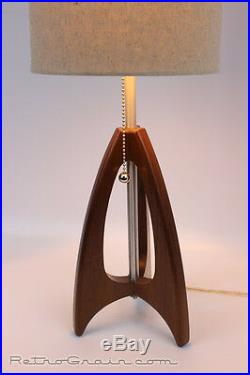 Retro Grain Table Lamp Danish Modern Atomic Mid-Century Walnut / Burlap