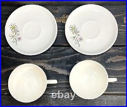 Royal China Twinkle Pattern Dinnerware Set 24 Pieces Mid-Century Atomic Daisies