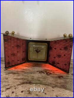 United Clock Co Vintager Clock, Atomic, Mid CENTURY, 1950's Model 340 glow in BL