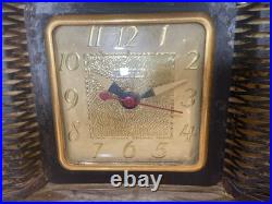 United Clock Co Vintager Clock, Atomic, Mid CENTURY, 1950's Model 340 glow in BL