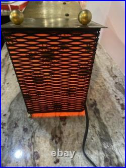 United Clock Co Vintager Clock, Atomic, Mid CENTURY, 1950's Model 340 glow in BL
