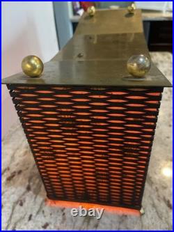 United Clock Co Vintager Clock, Atomic, Mid CENTURY, 1950's Model 340 glow in BL