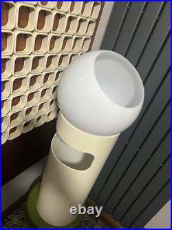 Vintage Kartell White Mid Century 3ft Floor Lamp Space Age Sputnik Atomic Italy Vintage Kartell White Mid Century 3ft Floor Lamp Space Age Sputnik Atomic Italy