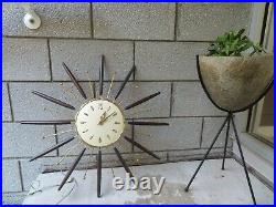 Vintage Lux Robert Shaw Mid Century Atomic Sunburst Regency Wall Clock