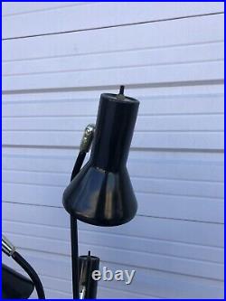 Vintage Mid Century Modern Atomic Pole Bullet 63 Floor Lamp 3 Cone Shades Black