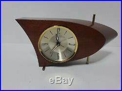 Vintage Mid-Century Modern Wood Westclox Electric Mantle Clock S10-AB 707 Atomic