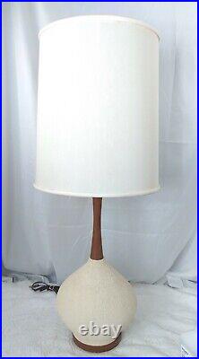 Vtg. MCM Atomic XL Textured On Wood Quartite Creative Corp 1958 lamp &shade Read
