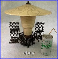 Vtg MCM mid century boudoir/TV Table Lamp atomic fiberglass shade & black metal